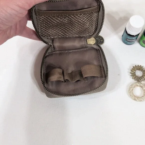 Mind Over Matter Young Living Collection - Picture 4 of 4